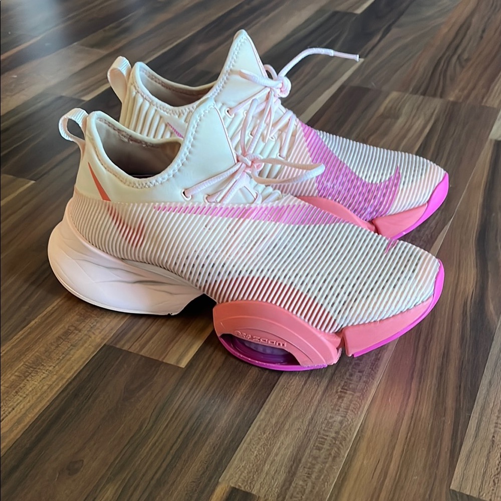Nike Pink Athletic Shoes with Dynamic Design